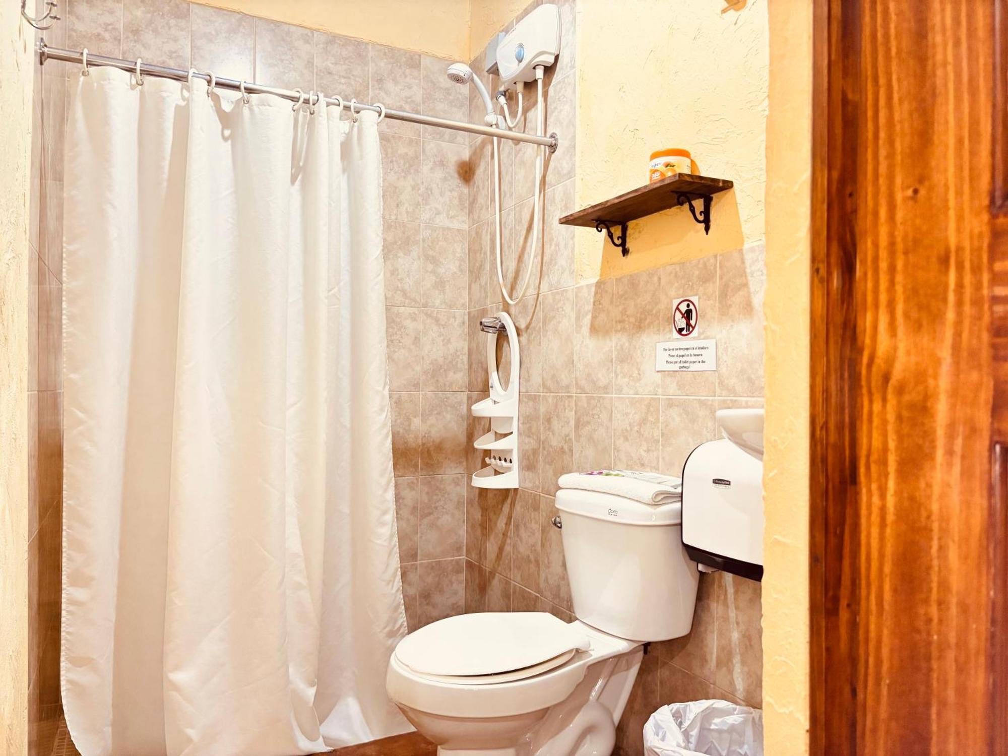 Hotel Chilero Y Cafe Antigua Екстериор снимка